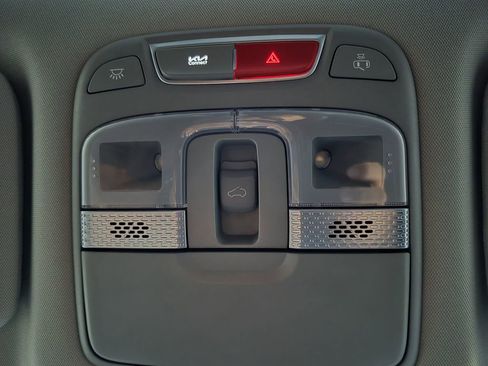 Used 2025 Kia Telluride S image 27