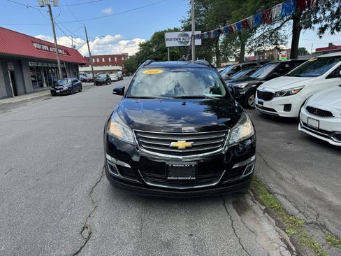 Used 2016 Chevrolet Traverse LT AWD/4WD image 4