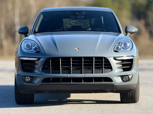 Used 2017 Porsche Macan S image 2