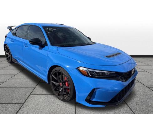 Used 2025 Honda Civic Type R image 3