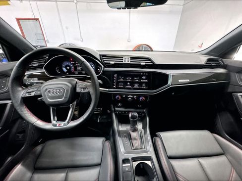 Used 2025 Audi Q3 2.0T Premium Plus w/ Premium Plus Package AWD/4WD image 16