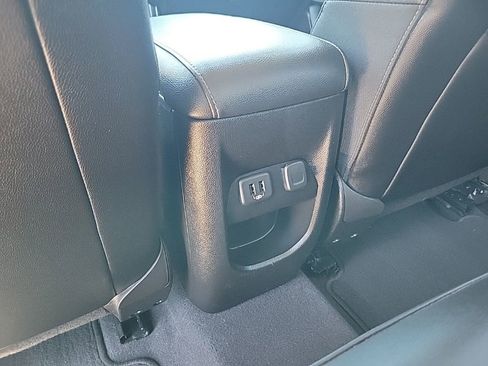 Used 2019 Chevrolet Colorado ZR2 image 33