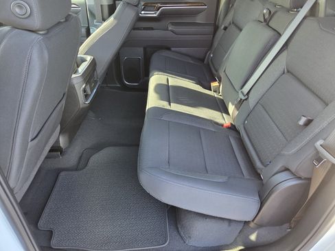 New 2025 GMC Sierra 1500 Elevation image 7