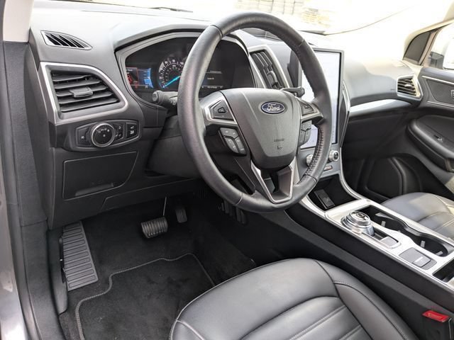 Used 2023 Ford Edge SEL w/ Convenience Package AWD/4WD image 2