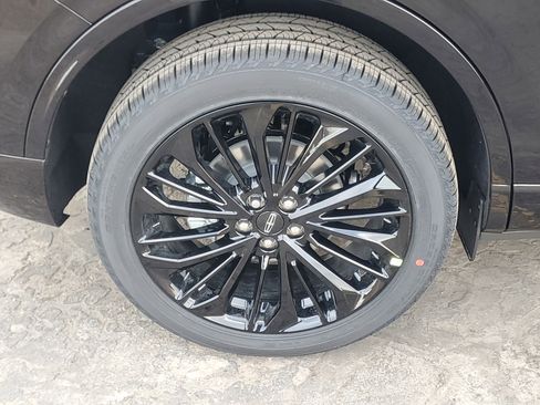 New 2026 Lincoln Corsair Premiere image 5