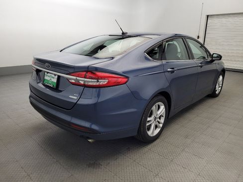 Used 2018 Ford Fusion SE w/ Fusion SE Technology Package image 9