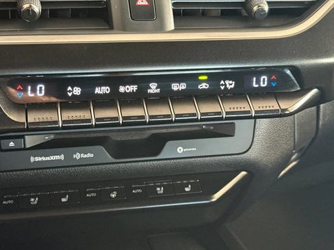 Certified 2020 Lexus UX 250h w/ Premium Package AWD/4WD image 17
