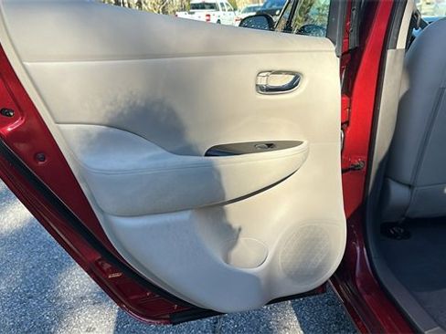 Used 2015 Nissan Leaf SV w/ LED & Quick Charge Package image 20