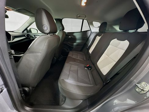 Used 2024 Chevrolet Trax LS FWD image 25