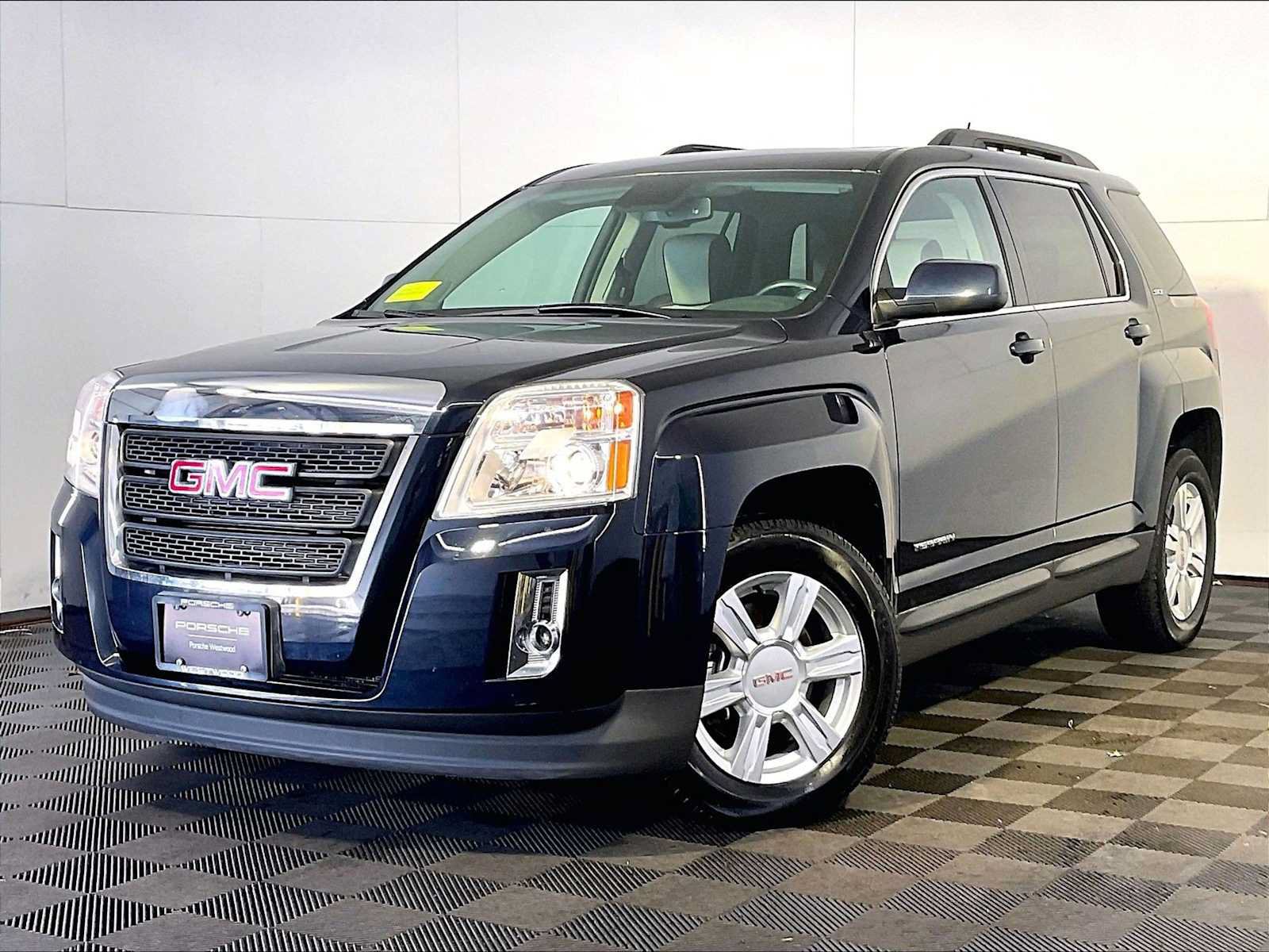 Used 2015 GMC Terrain SLT w/ Open Road Package FWD image 1