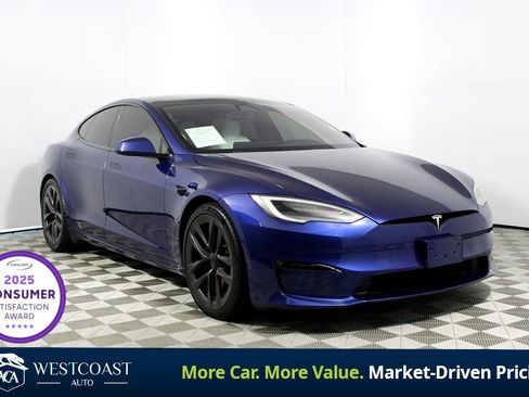 Used 2022 Tesla Model S Plaid image 1