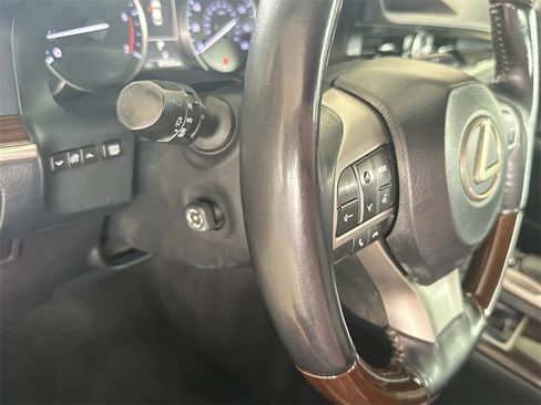 Used 2016 Lexus ES 350 image 19