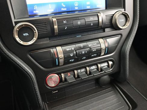 Certified 2021 Ford Mustang Shelby GT500 w/ Carbon Fiber Track Pack RWD image 14