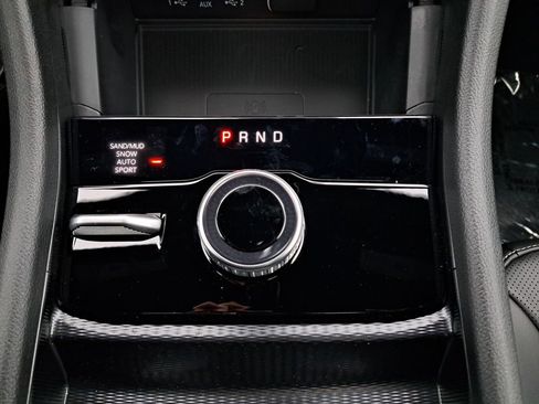 New 2025 Jeep Grand Cherokee L Limited w/ Luxury Tech Group II AWD/4WD image 23