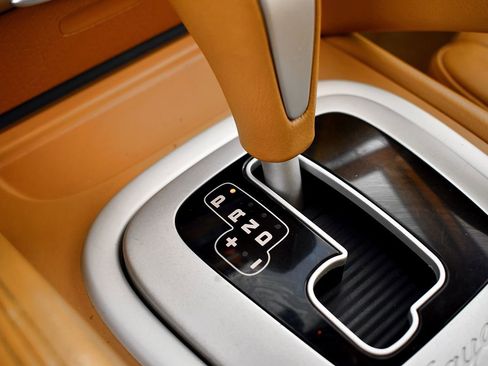 Used 2008 Porsche Cayenne GTS image 34