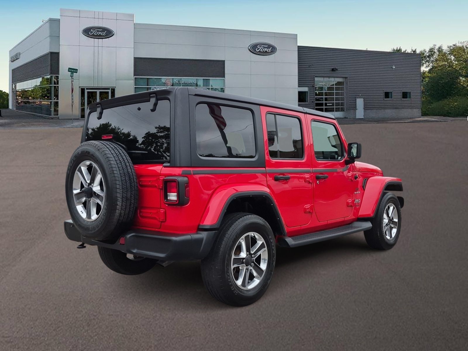 Used 2021 Jeep Wrangler Unlimited Sahara AWD/4WD image 9