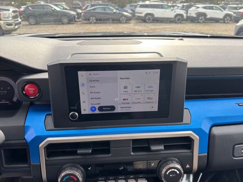 Used 2025 Toyota Tacoma SR image 21