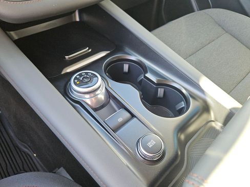 New 2025 Ford Explorer Active image 10