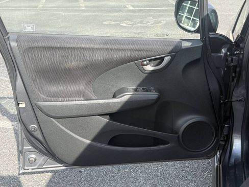 Used 2013 Honda Fit Sport image 10