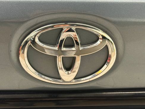 Used 2020 Toyota Corolla LE FWD image 14