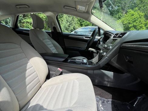 Used 2017 Ford Fusion S FWD image 37