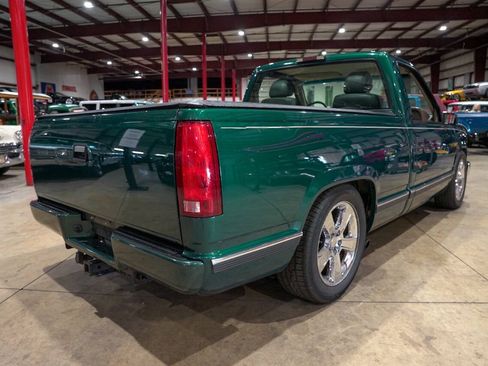Used 1997 Chevrolet Silverado 1500 2WD Regular Cab w/ Convenience Group image 8