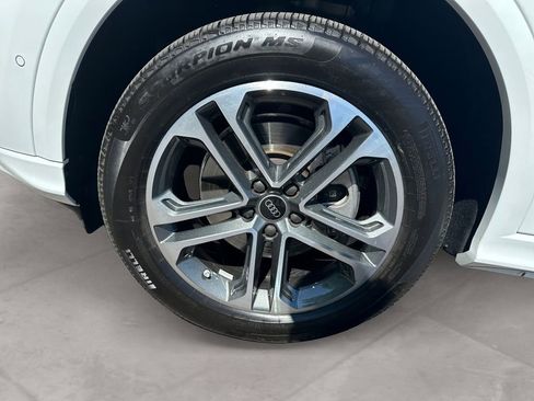Used 2025 Audi Q5 Premium w/ Convenience Package AWD/4WD image 14