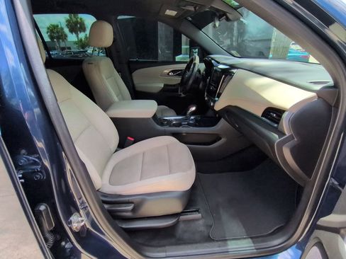 Used 2023 Chevrolet Traverse LS w/ Safety Package FWD image 24