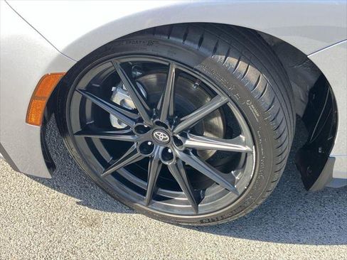 Certified 2025 Toyota GR86 Premium RWD image 9