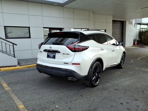 Used 2022 Nissan Murano SV w/ SV Midnight Edition Package image 6