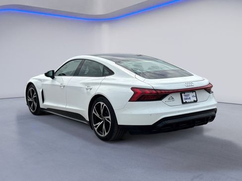 Used 2022 Audi e-tron GT Premium Plus w/ Performance Package AWD/4WD image 10