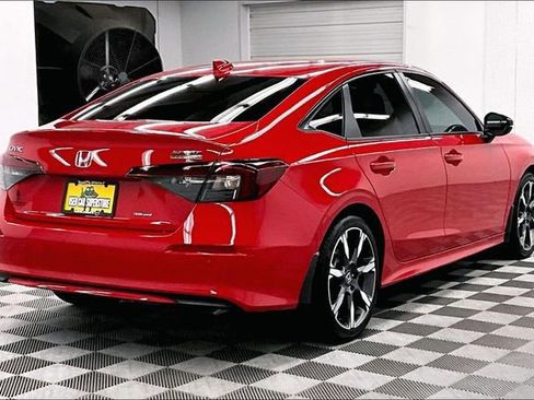 Used 2025 Honda Civic Sport Touring image 13