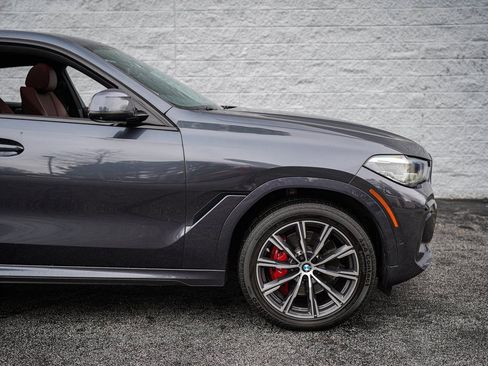 Used 2022 BMW X6 xDrive40i w/ M Sport Package image 16