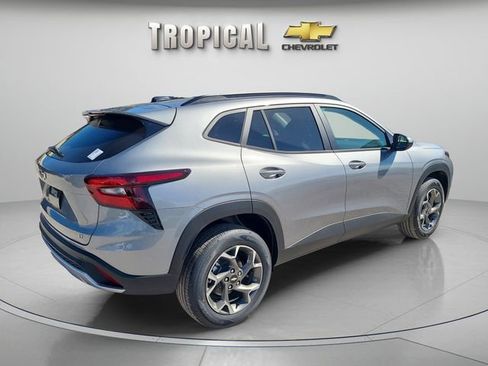 New 2026 Chevrolet Trax LT w/ Driver Confidence Package image 5