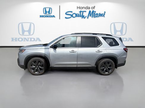New 2026 Honda Pilot Sport image 4