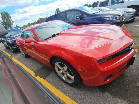 Used 2011 Chevrolet Camaro LT RWD image 2