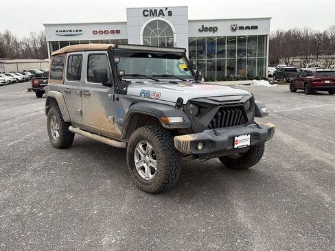 Used 2019 Jeep Wrangler Unlimited Sport S image 1