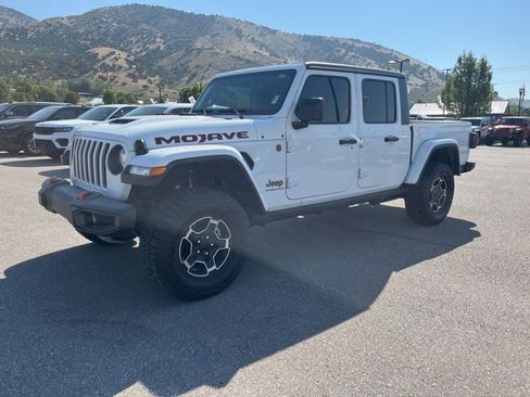 Used 2023 Jeep Gladiator Mojave w/ Cold Weather Group image 8
