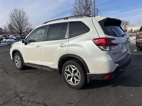 Used 2021 Subaru Forester Premium w/ Popular Package #1 image 8