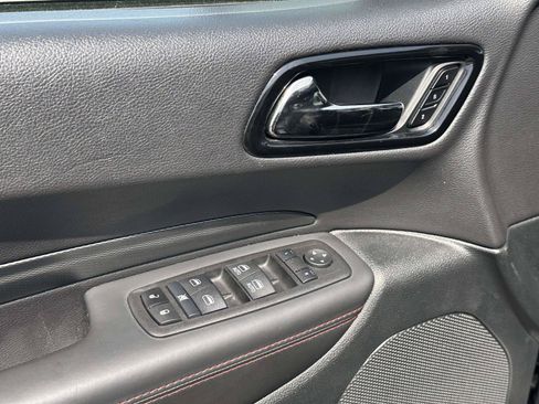 Used 2024 Dodge Durango GT RWD image 20