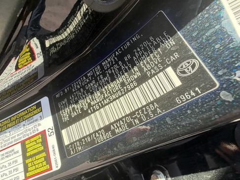Used 2022 Toyota Camry SE FWD image 22