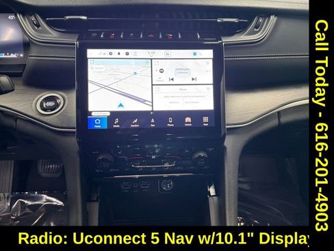 Used 2024 Jeep Grand Cherokee L Limited w/ Black Appearance Package image 5