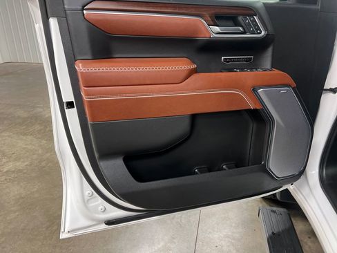 Certified 2024 GMC Sierra 1500 Denali Ultimate image 15