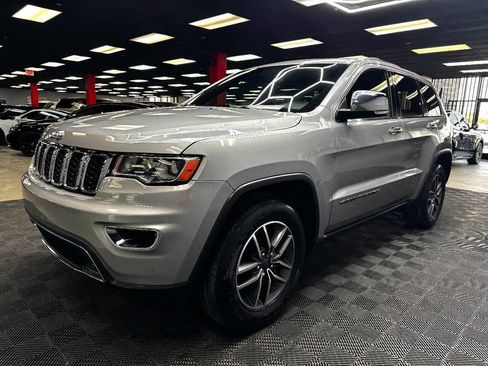 Used 2020 Jeep Grand Cherokee Limited w/ Luxury Group II image 7