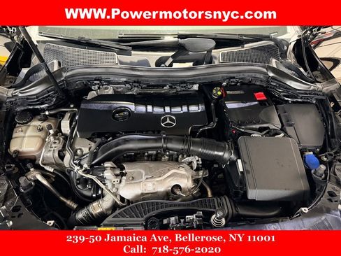 Used 2021 Mercedes-Benz GLA 250 4MATIC w/ Premium Package image 14