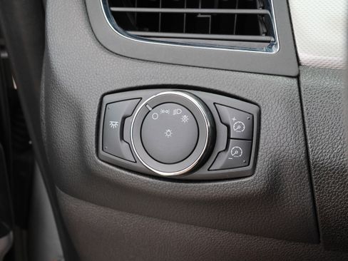 Used 2013 Ford Edge SEL image 15