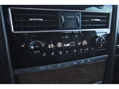 Used 2022 Nissan Armada SL w/ Captain's Chairs Package image 29