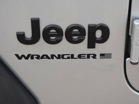 Used 2023 Jeep Wrangler Unlimited Sport AWD/4WD image 11