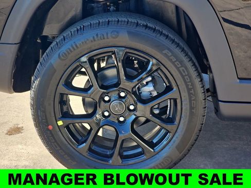 New 2026 Jeep Compass Latitude AWD/4WD image 37