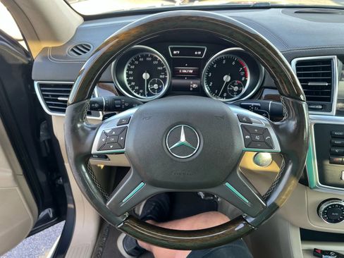 Used 2015 Mercedes-Benz GL 450 4MATIC image 48